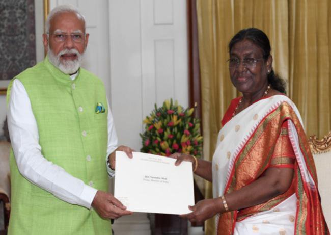 最新：印度总理莫迪递交辞呈