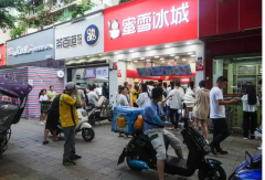 外卖大战硝烟再起，赢家你万万想不到