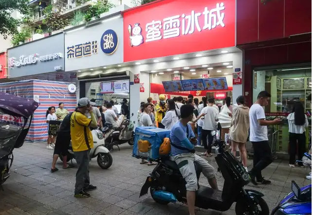 外卖大战硝烟再起，赢家你万万想不到
