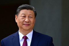 中共政治局公告引关注 习近平正为继任做准备？