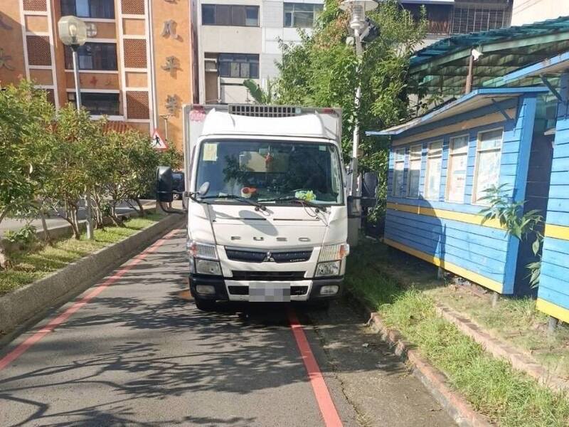 案发处是台中市北屯区一处无名巷弄内。(记者张瑞桢翻摄) 案发处是台中市北屯区一处无名巷弄内。(记者张瑞桢翻摄)