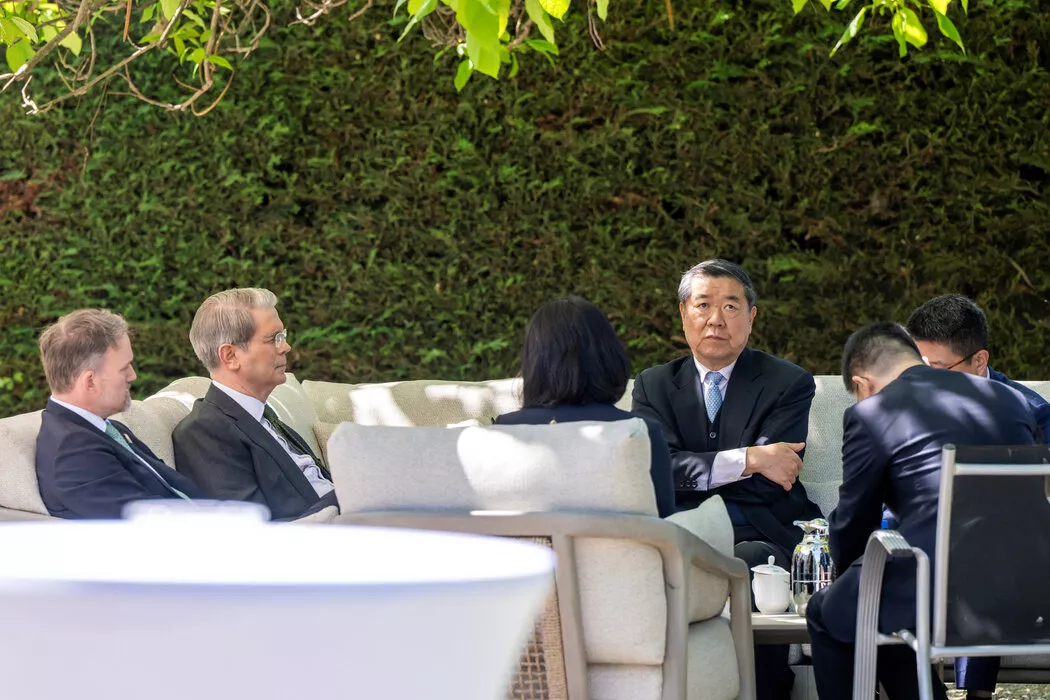 中美举行新一轮贸易谈判,特朗普暗示可能达成协议