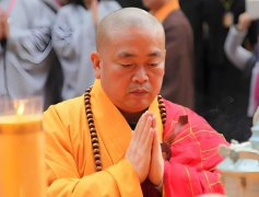 圈内人谈释永信：袈裟16万，给女星开光，阻止少林足球内地上映