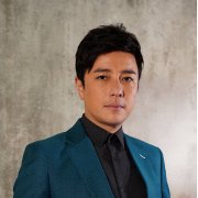 港知名男星父亲去世 拥有多家连锁店身价不菲 曾有机会爆火