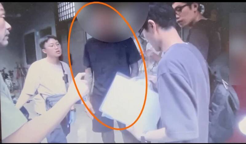 刘姓毒贩被警方逮获。（记者刘庆侯翻摄）