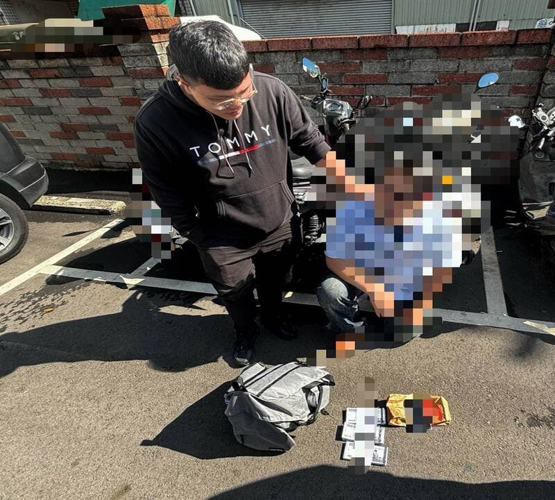 和美警方趁诈团车手出面取款时将他逮获。（图由警方提供）