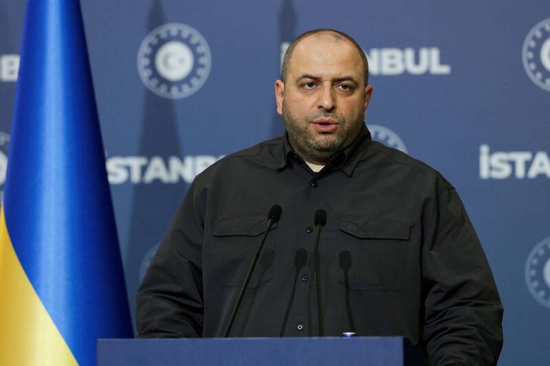 乌克兰首席谈判代表乌梅洛夫被指过去几周3度赴美期间，曾与FBI正副局长举行闭门会谈。（路透）