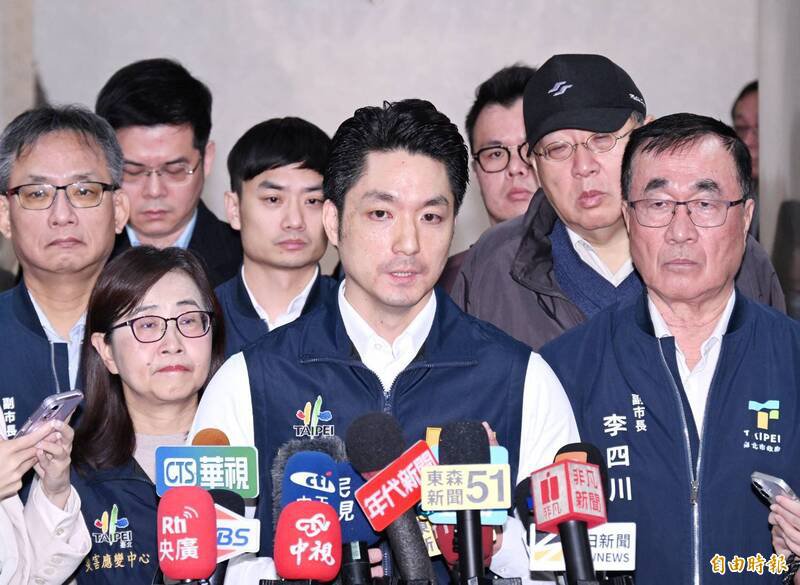 蒋万安今上午召开跨局处维安应变小组。（记者方宾照摄）