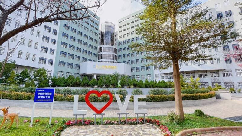 桃园疗养院遭网友多次在社群留言恐吓扬言「开枪」「扫射医院」、「炸毁住家」。（图取自桃园疗养院官网）