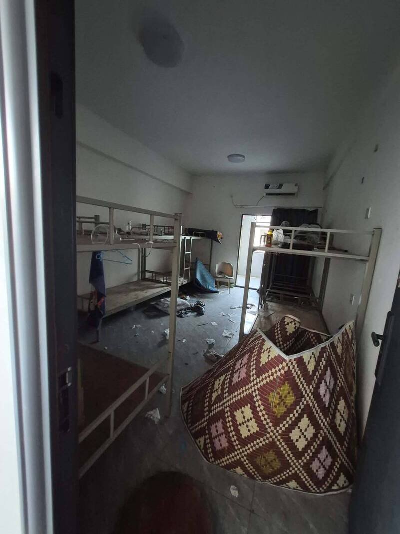 新北市议员林秉宥近日跑到缅甸「开箱」电诈园区，PO出宿舍房照。（图翻摄自「林秉宥」脸书）