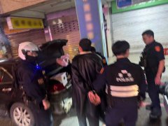 桃园男毒驾拒检冲撞警车、轿车 警强势破窗逮4人