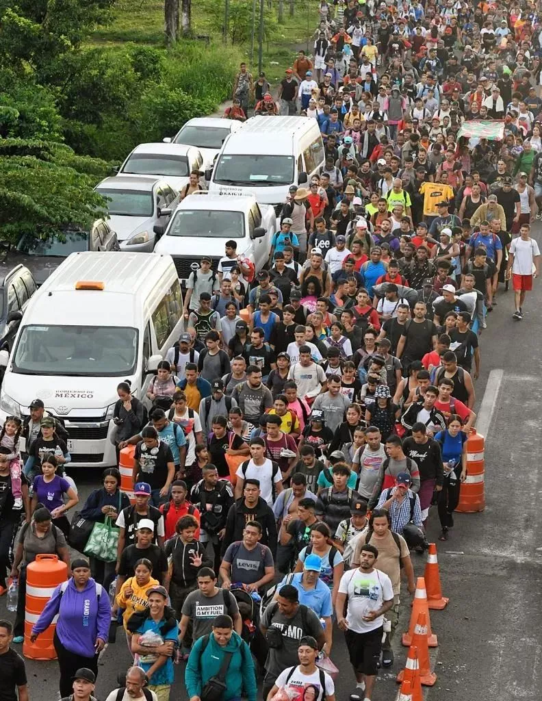 “大篷车”又来了！至少1500人正浩浩荡荡赶来…