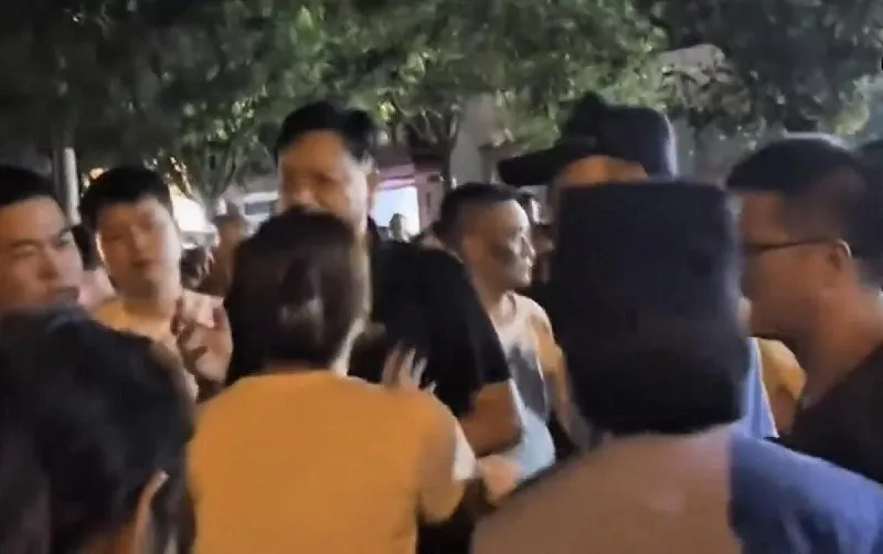 粪水+铅中毒发酵 央视急播：美国近半自来水有毒