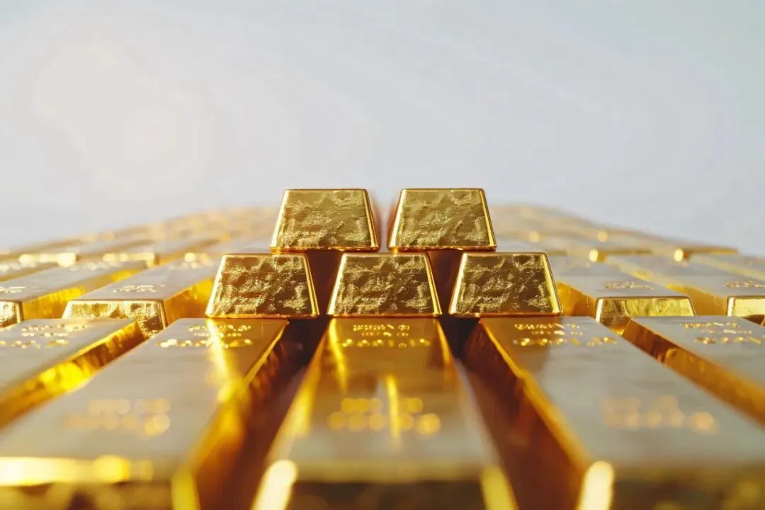 黄金大涨之后又迎来历史性大跌，巨震之下该慌吗？