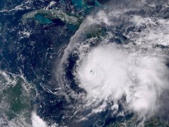 今年最强！5级飓风梅丽莎280km/h强风扑牙买加 美通报侨民急撤