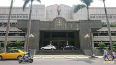 屏东瓦斯工人因脱鞋争执 殴打女屋主遭判刑