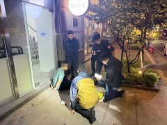 观光名义入台却当诈团车手 18岁马来西亚男子提款时与同伙皆落网