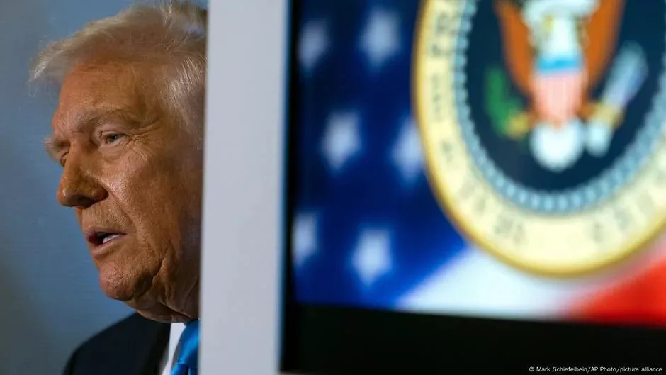 德媒：退缩中的特朗普 现在已经别无选择