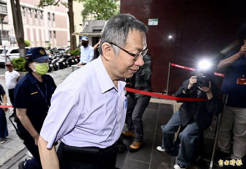 台北地院审理前台北市长柯文哲等人涉京华城容积等弊案。（记者罗沛德摄）