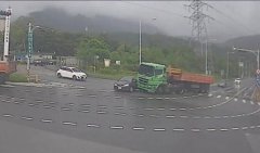 苏花改东澳段砂石车撞轿车 疑过弯不慎加视线死角酿祸