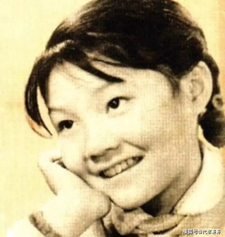 马晓晴：与名导同居多年被抛弃，如今57岁还是单身