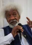 诺贝尔文学奖得主:我批评川普 签证被吊销