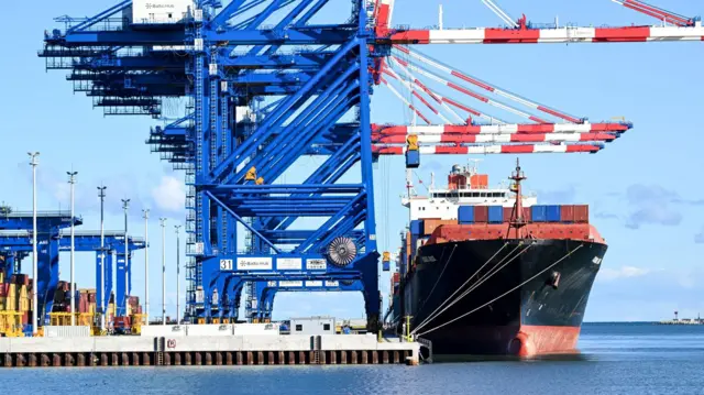 投下“精准炸弹”,北京释放强硬信号 投下“精准炸弹”,北京释放强硬信号