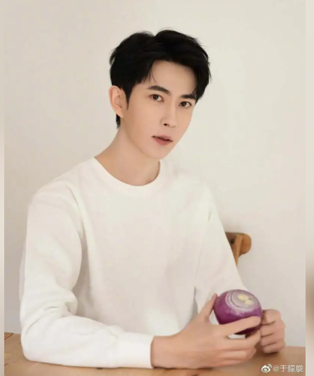 于朦胧坠楼亡1个月 全球60万人联署讨公道