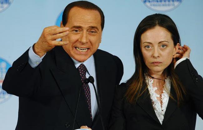 清纯干练，意女总理梅洛尼19岁时容颜曝光