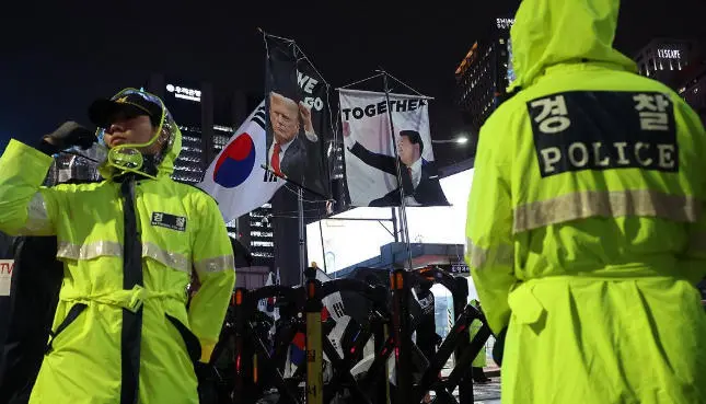 特朗普亚洲行背后的三个因素:同盟、稀土和朝鲜