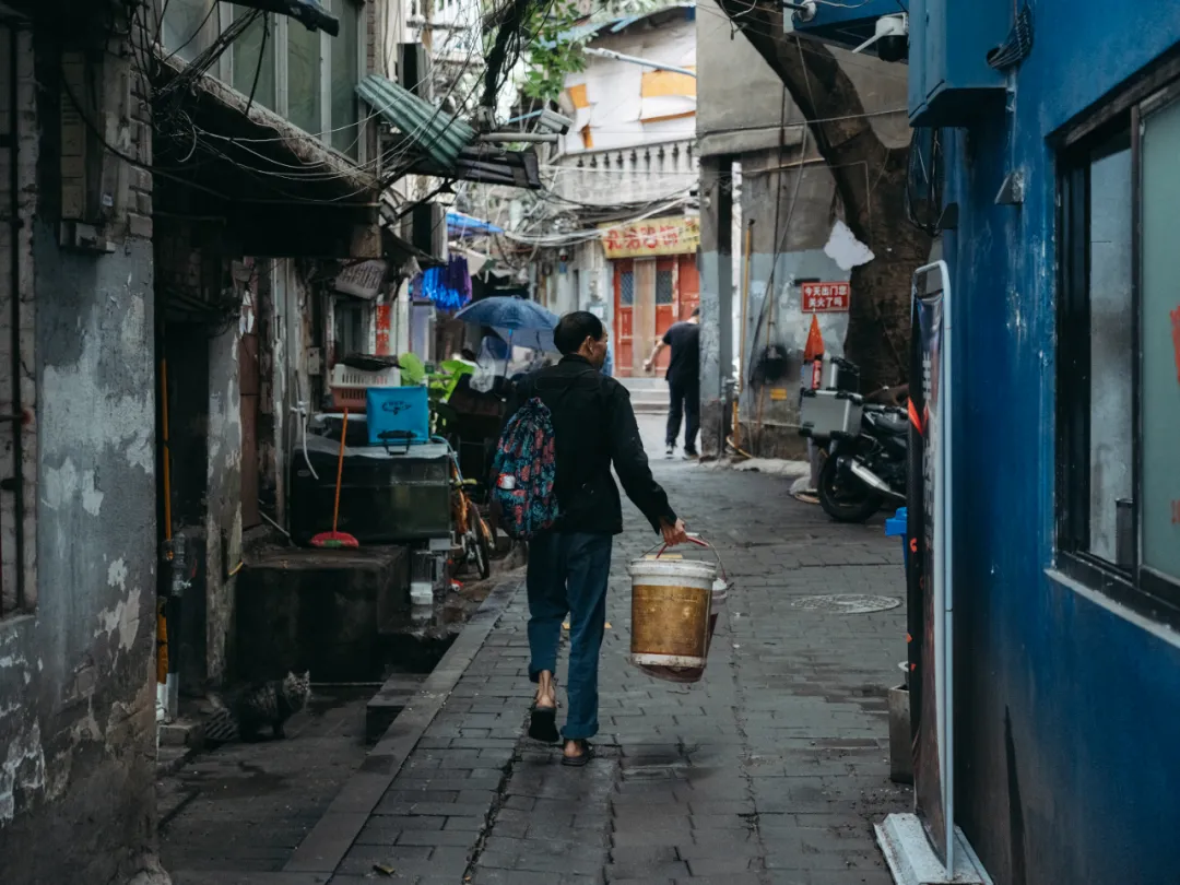 8元旅店，流离人生