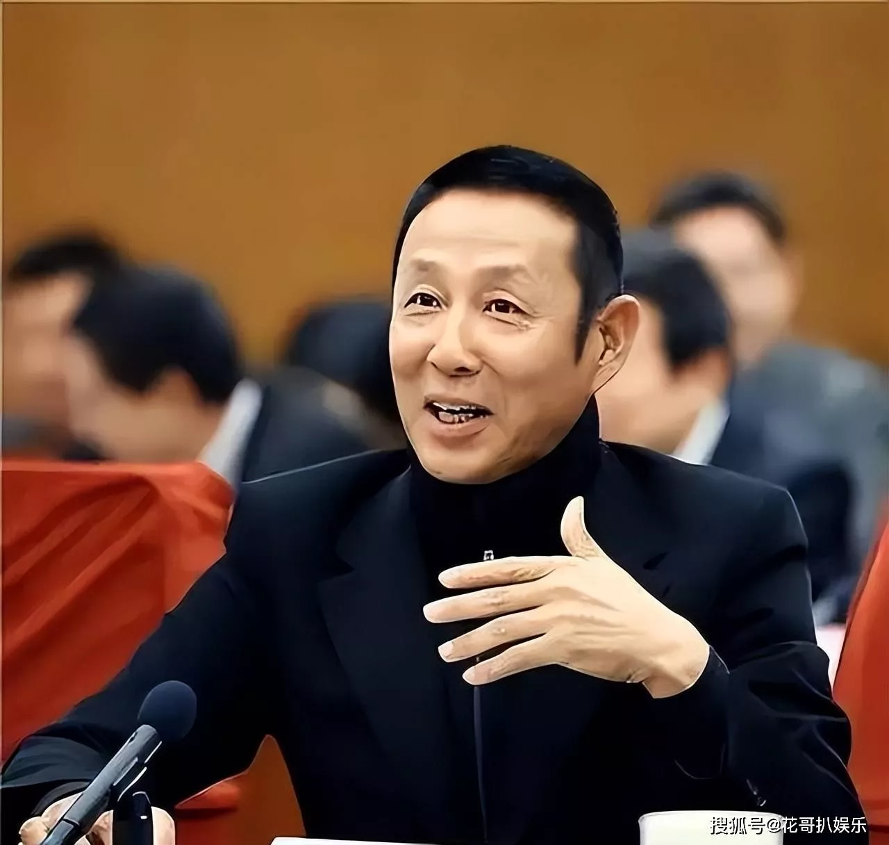 陈道明性取向被质疑,曾表示要和胡军拍床戏