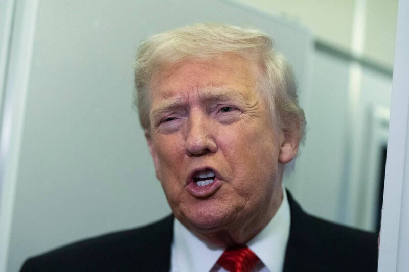 63％的受访者认为川普脱离群众，36％的受访者认为川普了解多数美国民众的诉求。（美联社）