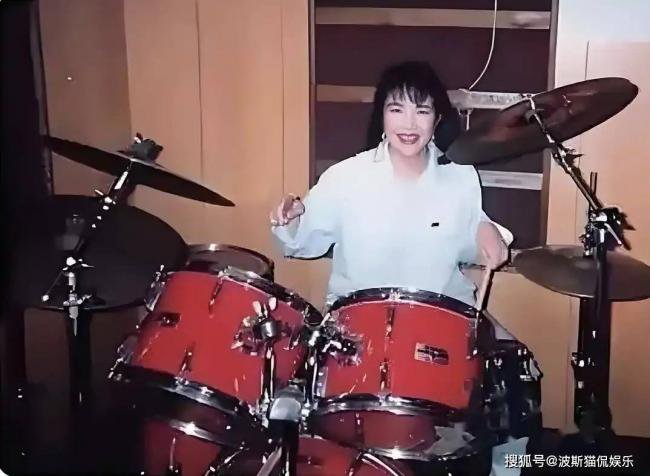 日本女首相高市早苗，年轻时候好漂亮