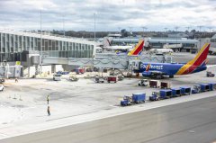 美政府关门已36天 航空总署下令40机场删减10%航班