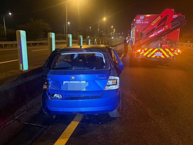 掉落物造成车祸。（民众提供）