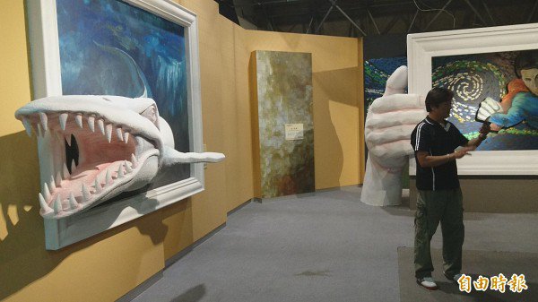 4D盐雕。（记者杨金城摄）