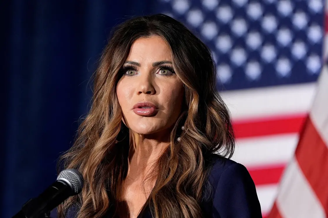 匪夷所思！国土安全部长买了10架“没发动机的飞机”