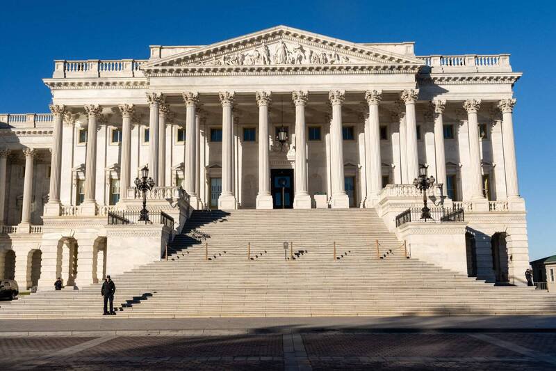 美国参议院9日以60：40的票数通过关键动议，政府关门的情况有望结束。参议院示意图。（法新社）