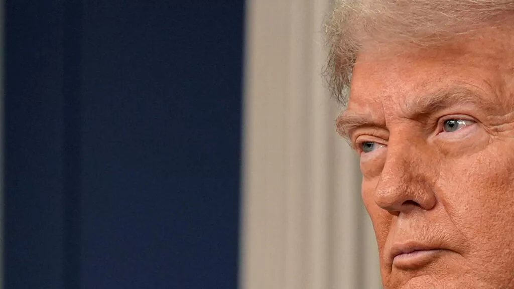 特朗普“袒护”中国贬低盟国,为什么?