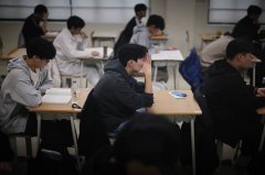 南韩大学入学考试登场! 全国「静音」护55万考生应试