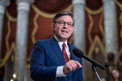 两党皆输！ 美史上最长政府关门落幕 经济损失110亿美元