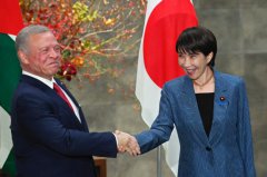 高市早苗睡眠时数极少 还受慢性病折磨