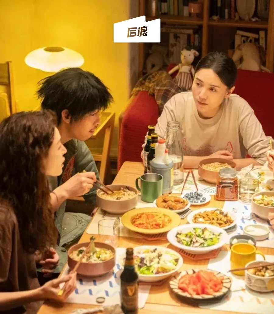 花钱找饭搭子,北上广年轻人开始流行“盲盒饭局”