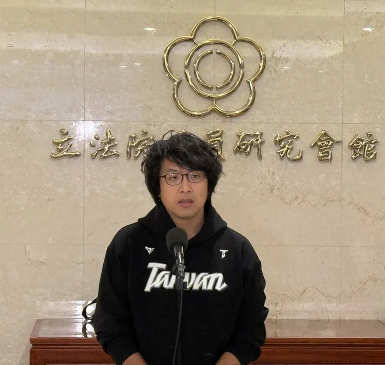 中国放话“全球缉捕沈伯洋”　美国务院回应