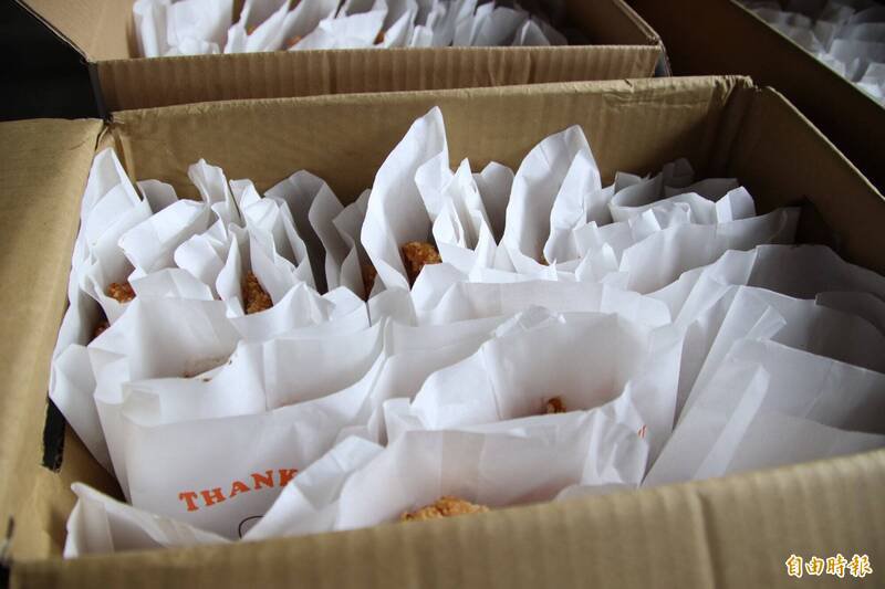 谢姓网友不满活动，扬言要「带枪扫射乞丐」，随后该网友被警方带回，并依恐吓公众罪嫌移请台北地检署侦办，而谢男被抓时改口称是一时的情绪抒发才会留言，但并没有要恐吓公众的意图。示意图。（资料照）