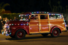 太早布置也不行!美国「耶诞灯串法」让车主傻眼