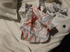 天兵毒虫上饭店开毒趴烟弹忘了丢 意外成为警查获非法枪枝线索