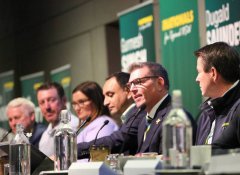 女儿刚满18岁就拍成人片「毫无禁区」 澳洲新州国家党党魁闪辞