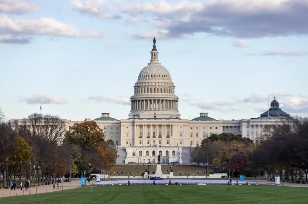 特朗普缺席切尼葬礼，折射出美国两党争斗加剧